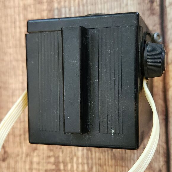 Imperial 620 Six Twenty Snapshot Box Camera Handle MCM Shelf Decor Untested VTG - Picture 5 of 7